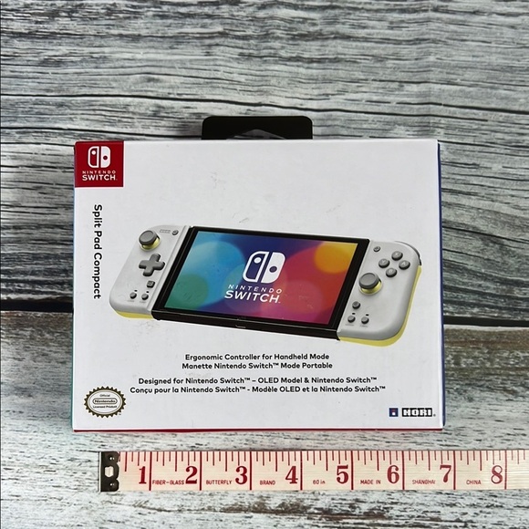 Nintendo Switch Split Pad Compact Controller - Light Grey/Yellow - Picture 11 of 12